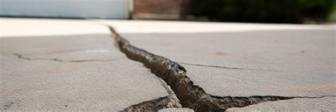 How to Avoid Cracks in Concrete: Des Moines Homeowner's Guide