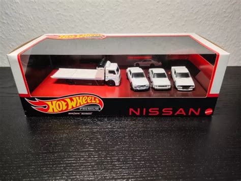 NISSAN SKYLINE Hot Wheels Premium Collector Set 2023 Diorama IMBALLO ORIGINALE EUR 30 00