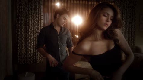 Nackte Nina Dobrev In The Vampire Diaries