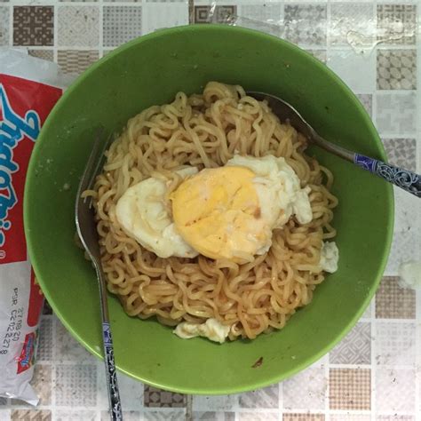 Kalori Indomie Goreng Telur Zoe Churchill