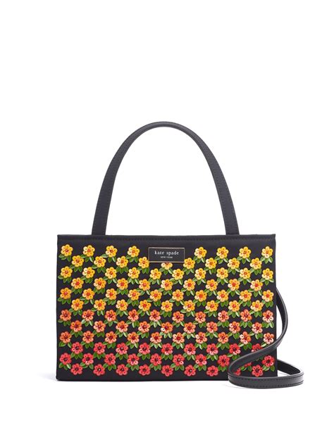 Kate Spade New York Fall 2022 Collection SSI Life