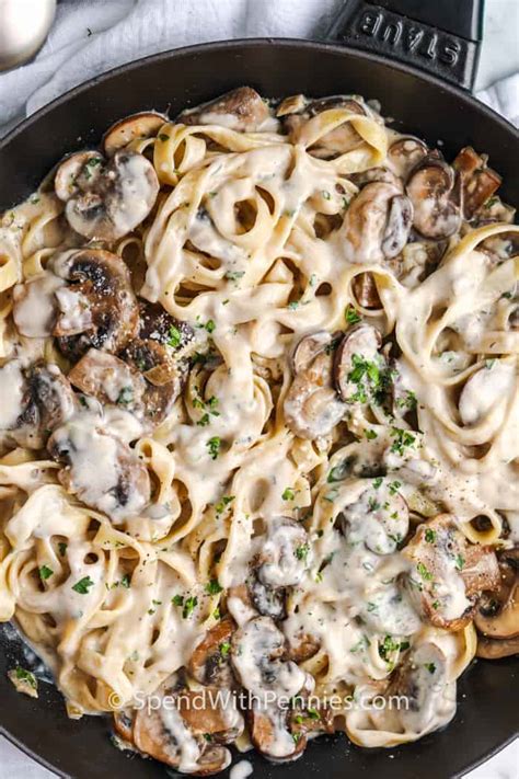 Mushroom White Sauce Pasta Madinotes