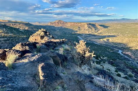 White Rock Overlook: A Mini Grand Canyon in New Mexico - UponArriving