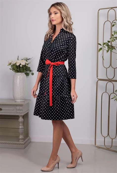 Rochie Neagra Cu Buline Si Volane Late Dasha Ro