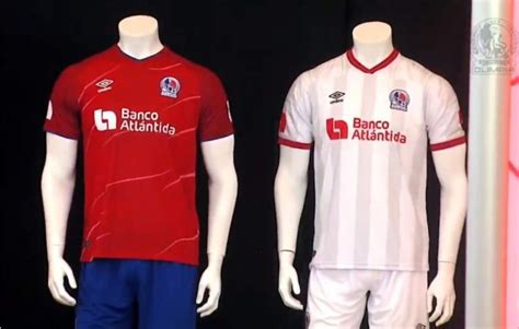 Olimpia presentó sus nuevas camisetas para la temporada 2021 2022