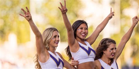 Washington Athletics on Twitter: ".@UW_Spirit begins competition at the ...