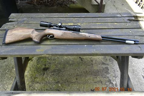 Air Arms TX200 MKIII Walnut 5 5mm Gaucher