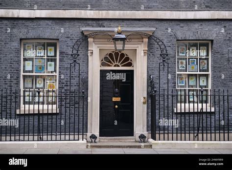 No 10 Downing Street Entrance Stock Photo Alamy