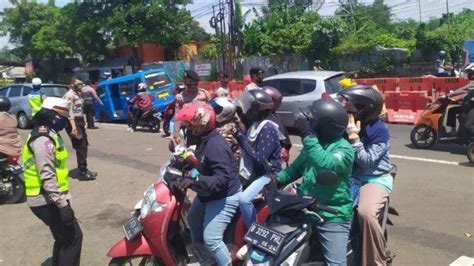 Tak Punya Sikm Kendaraan Dipaksa Putar Balik Di Tangerang Dan