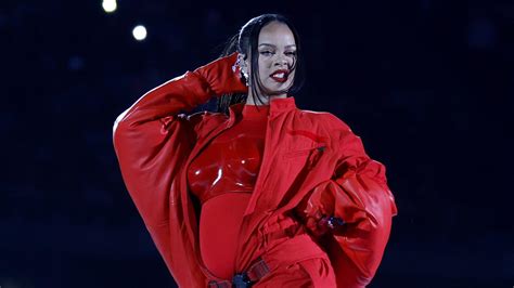 Rihannas Auftritt Beim Super Bowl Diamanten Auf Dem Gr Nen Rasen