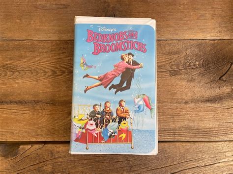 Walt Disneys Bedknobs And Broomsticks VHS 1989 Vintage