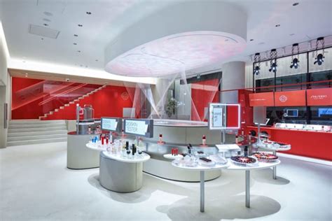 資生堂、ブランド初の体験型旗艦店 「shiseido Global Flagship Store」が銀座にオープン Axis Web