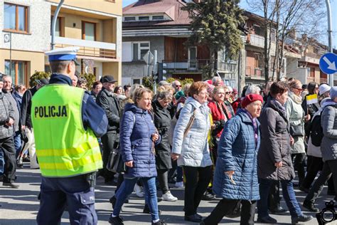 Marsz W Obronie Dobrego Imienia Wi Tego Jana Paw A Ii W Nowym Targu