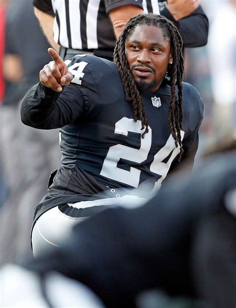 Report Running Back Marshawn Lynch Returning To Raiders For 2018