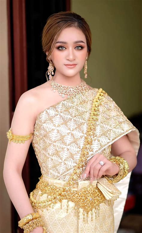 Bridal Couture Traditional Wedding Wedding Outfit Bridal Dresses