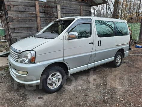 Toyota Hiace Regius 1999 3RZFE во Владивостоке