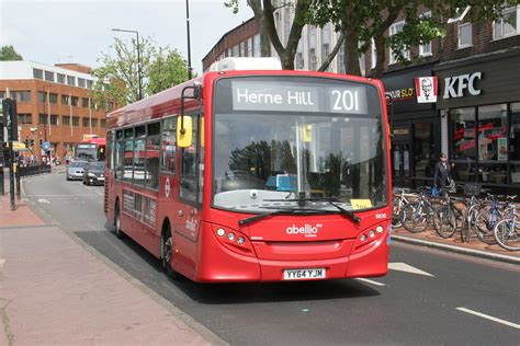 ABELLIO 8830 YY64YJM MORDEN 090522 David Beardmore Flickr