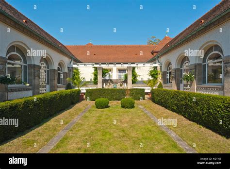 Bad Nauheim Hessen Sprudelhof Badehaus Stock Photo Alamy