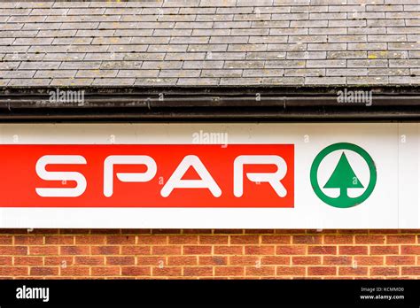 Spar Zeichen Stockfotos Und Bilder Kaufen Seite 2 Alamy