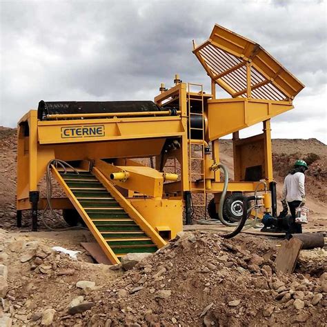 Africa Popular Small Scale Trommel Alluvial Gold Mine Washing Plant For Sale Gold Processing