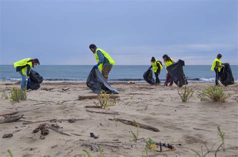 Giornata Nazionale Per La Pulizia Delle Spiagge Tanti Per Tutti