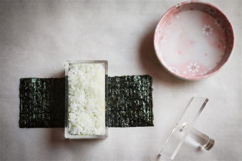 Teriyaki Spam and Avocado Musubi Recipe – FOOD is Four Letter Word