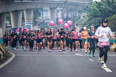 1000 Perempuan Berlari 10 KM Peringati International Women S Day Bola Net