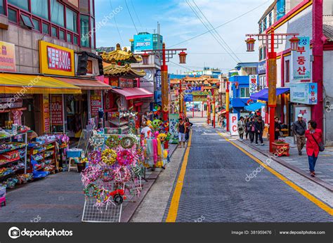 Incheon Korea October 2019 People Walking Chinatown Incheon Republic ...