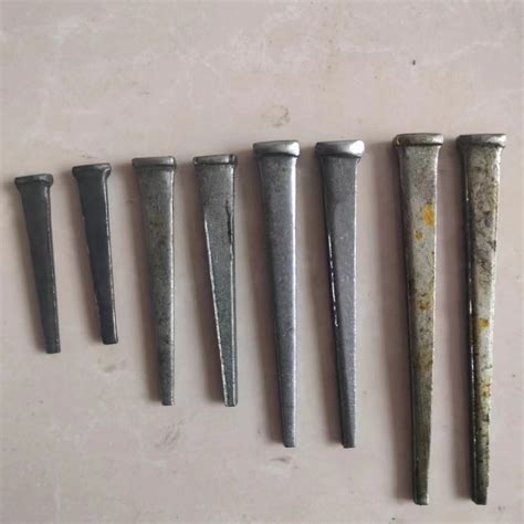 Cut Square Galvanized Black Long Masonry Steel Nails Concrete Nails For