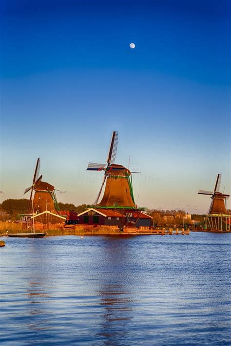 Dutch Travel Concepts Three Traditional Dutch Windmills In The Village