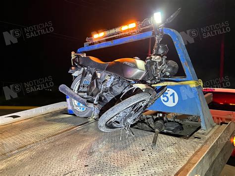 Noticias Saltillo On Twitter Un Joven Motociclista Queda Al Borde De