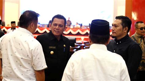 Rapat Paripurna Dprd Provinsi Kepri Ansar Ahmad Sampaikan Jawaban