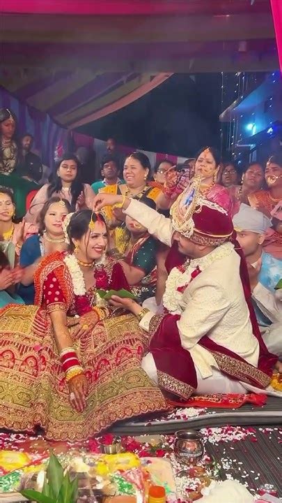 Aaye Ho Mari Zindagi M Tum 😘😘😘😘😘😘 ️ ️ ️ ️ Viral Love Trending Wedding Kumaonisong Couple