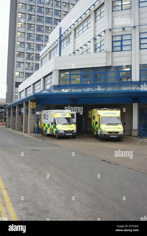 Hospitals Nhs High Resolution Stock Photography And Images Alamy