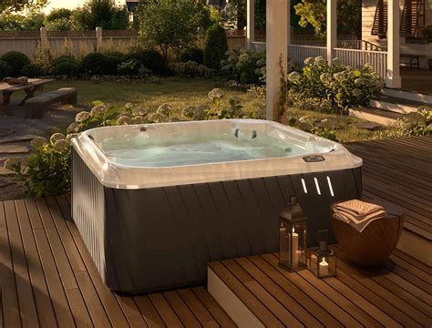 Jacuzzi