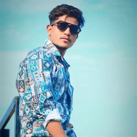 Aarif Lala Aariflala001 • Threads Say More