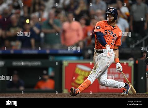 Houston Astros Shortstop Jeremy Pea 3 Strikes Out To End The Seventh