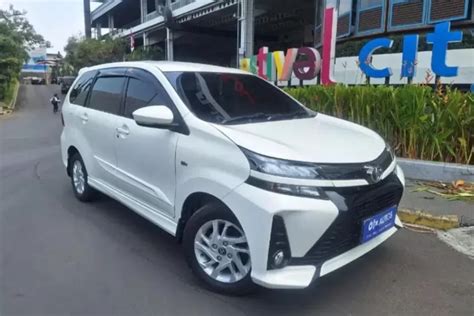 Spesial Akhir Tahun Dapat Bonus Jutaan Mobil Bekas Toyota Avanza Veloz