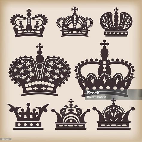 Корона Коллекция Набор Heraldry — стоковая векторная графика и другие ...
