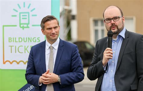 Minister Dulig Und Piwarz Stellen Bildungsticket Vor Radio Leipzig