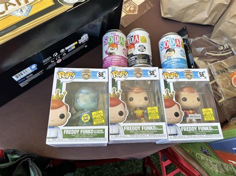 Distrackers On Twitter First Look At Fundays Box Of Fun Contents