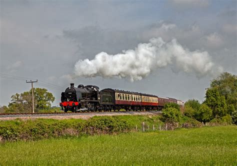 Cotswold Festival Of Steam U Class No 31806 Passes Didbro Flickr