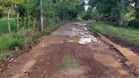 Comunidad demanda reparación de camino Radio Camoapa Al servicio de