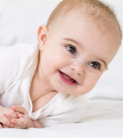 2 Month Olds Milestones Charts And Development Tips
