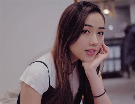Bao nhiêu hot girl xinh đẹp cá tính và sexy đều sinh năm đây này