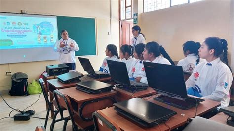 Estudiantes de la región Junín participan en taller sobre programación