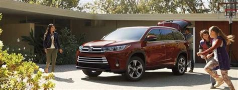 Explore the 2018 Toyota Highlander Colors | Savannah Toyota