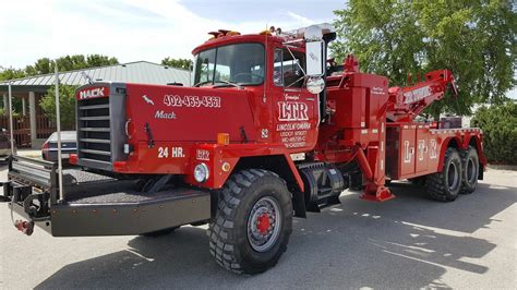 Pin By Christian Volmer On Classic Ford Tow Truck Old Mack Trucks