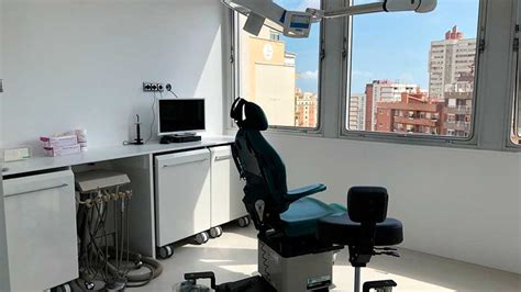 Quienes Somos Avr Cl Nica De Cirug A Maxilofacial En Barcelona