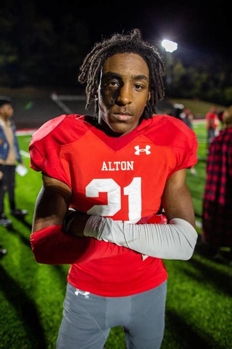 Alton Senior Football Players Are Auto Butler Male Athletes Of Month